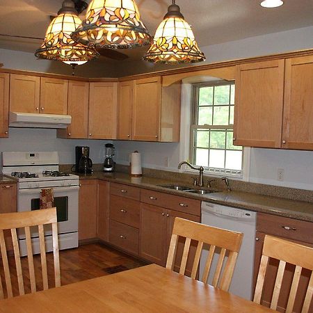 Climbing Bear Creekside Cabin Whittier Luaran gambar